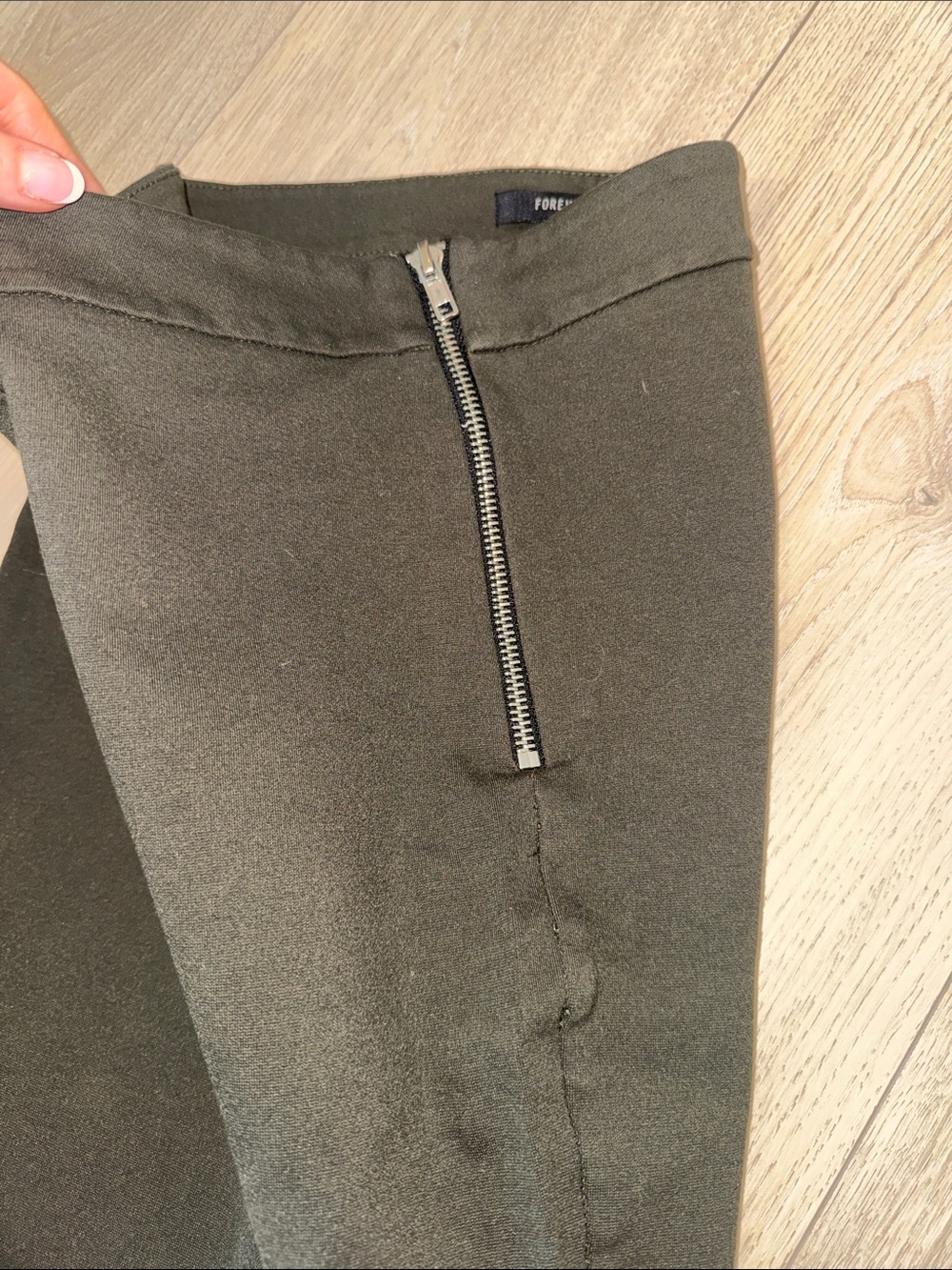 Forever 21 hunter green Ponte Leggings - Picture 3 of 4
